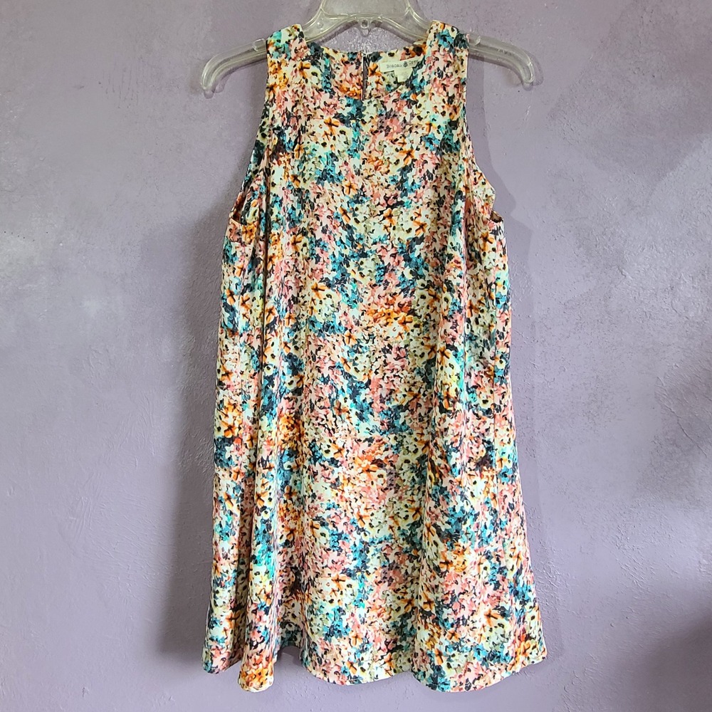 Beacan Cove Floral Sleeveless Dress Womens M Multi‎ Keyhole Back Midi